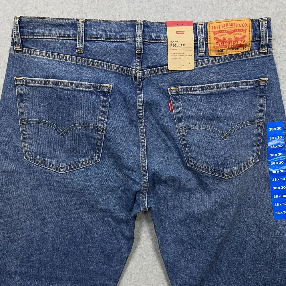 NEW Levi's 505 Jeans Men's 38x30 Blue Denim Regular Fit Straight Leg Stretch